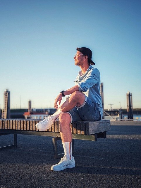 每体：巴萨内部对亚马尔每次客场都成为“头号公敌”感到担忧