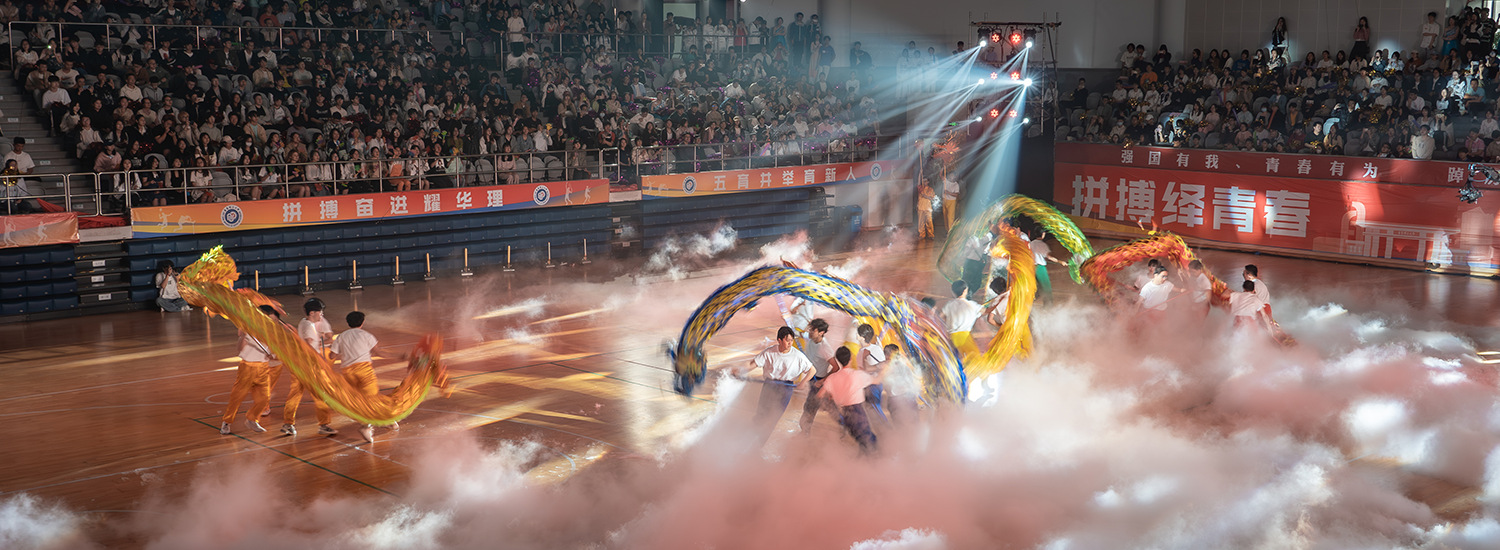 3-2,29岁拜仁旧将萨内1球1助,率队揽36分领跑,领先穆帅前东家4分