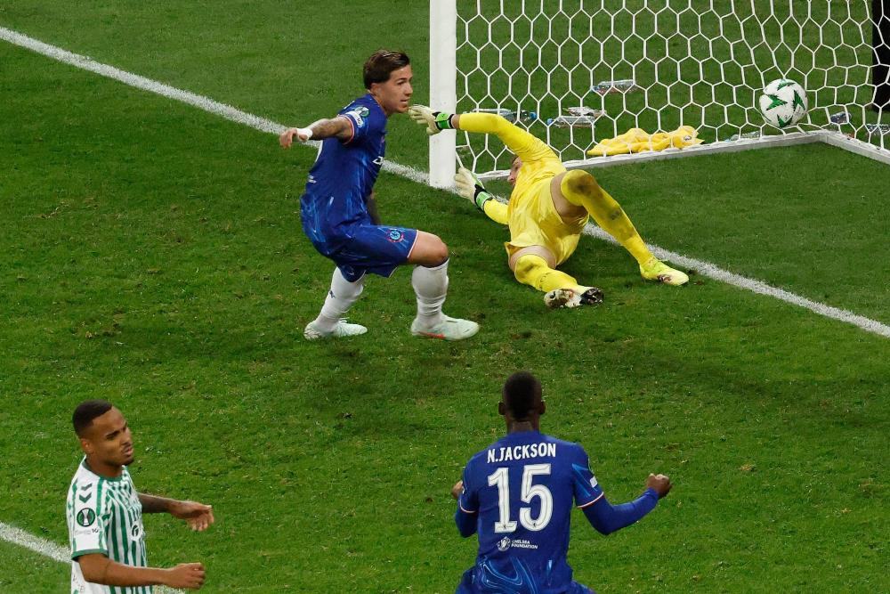 莫里斯兄弟批评大范甘迪：约基奇不是历史最佳，詹姆斯比他强